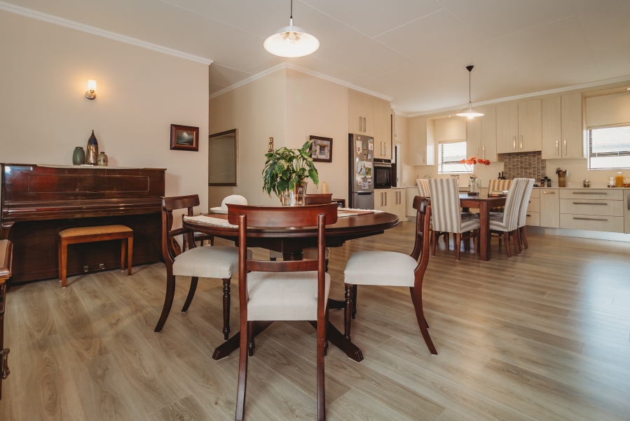 3 Bedroom Property for Sale in Earls Court Lifestyle Estate Western Cape
